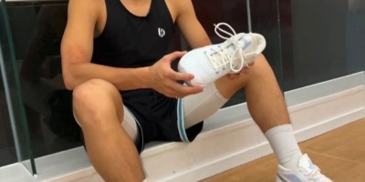 北体黑皮篮球体育生星巴克，网友直呼玩的太花了....