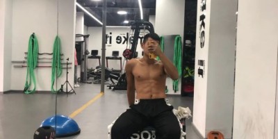 华东理工大篮球队黑皮体育生视频真好看，被吸引了！