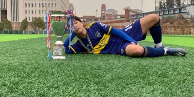 长沙这枚小哥哥穿运动裤自拍太可了，长的真大器