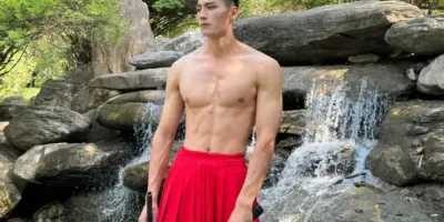 寸头白皮肌肉空乘，现实版浪花白退役兵哥哥！