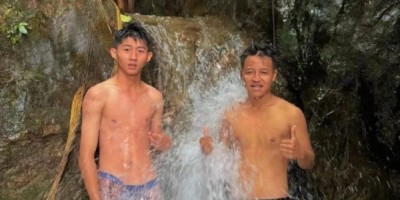 训练室穿紧身裤的野生小哥，实力强大长的太凸显啦！