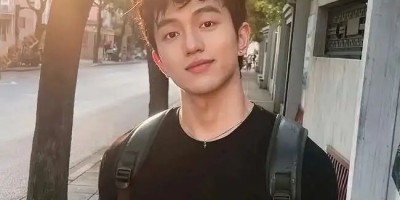 张力强的肌肉小哥，麒麟臂和背心照太硬了！