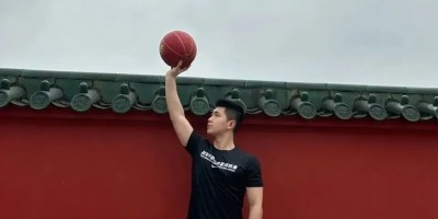 182cm的超壮肌肉男身材炸了，打篮球更帅！