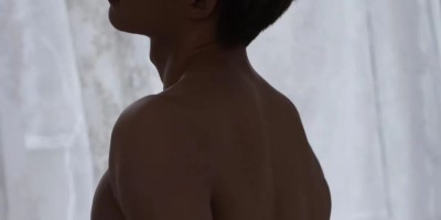 网红开通x账号，粉丝狂热追捧：肌肉男菩萨身材太馋人！@0048