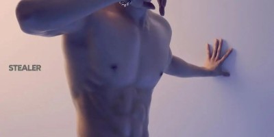 阳光帅气公狗腰，八块腹肌太漂亮了！