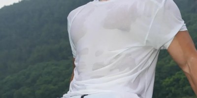 182cm田野腹肌猛男，湿透腹肌的性感