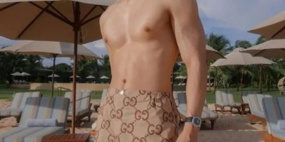 186cm“透视装”肌肉男模，回眸的样子让人陶醉🥜