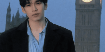 00后清秀帅哥洗澡淋浴，唇红齿白爽歪歪！