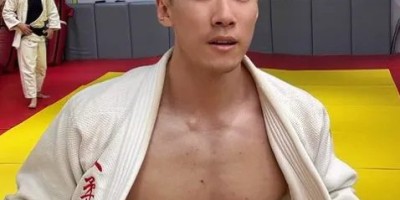 18粗大手臂的柔道体育生小哥