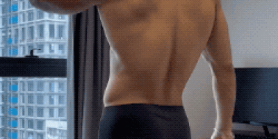 深圳健身教练洗澡视频曝光，网友不淡定了