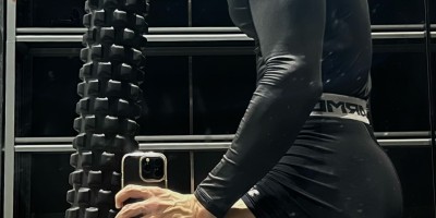 听说，踢足球和下雨天更配哦~