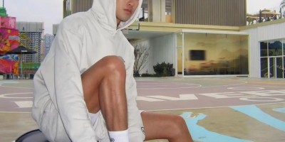 185黑皮篮球体育生，就算游泳也要穿白袜.....