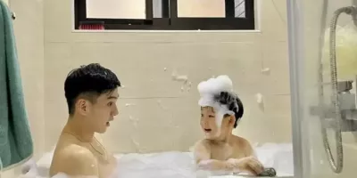 又一枚运动男自拍私照流出，长腿翘臀当爸爸太顶啦！