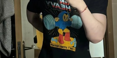 185体育生学长，黑色紧身衣高弹诱惑，学弟直呼忍不住.......