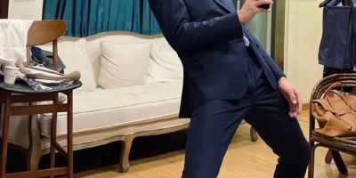 身高两米的白袜篮球体育生。腿比命长，简直人生的男主角......