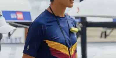 忍不住多看!男修身裤穿太紧!皮划艇运动男 忍不住多看!男修身裤穿太紧!皮划艇运动男