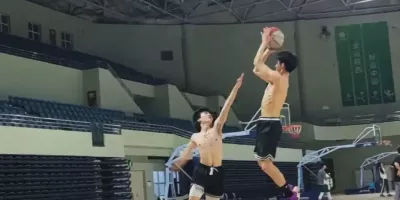 19岁篮球体育生的小腹肌，有多好看？