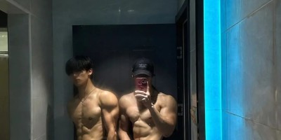 两位北体185体育生帅哥，高颜值，八块腹肌