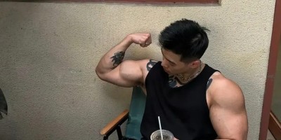 高大威猛的健身教练，真是太大太粗了！