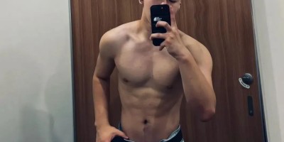 西安交大20岁的黑皮体育生，已经有西北汉子的男人味了！