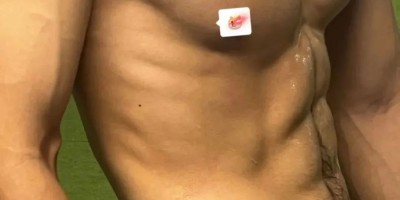 河北185CM迷彩教官腹毛自拍照？长的太好看了！