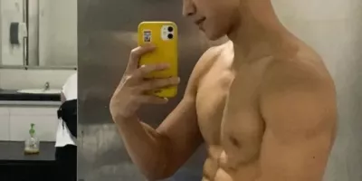 性张力拉满!钻石黑皮体育生,原生态男孩 性张力拉满!钻石黑皮体育生,原生态男孩