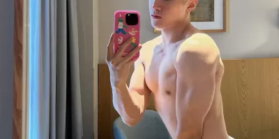 时尚圈新晋男神"巨大梁仔":从北服走出的型男养成记