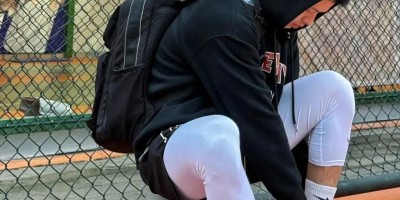 182cm粗大篮球体育生大脚猎奇满足感！