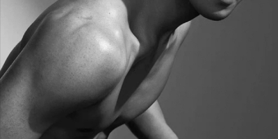 李昀锐的“瓜”一个接一个，越扒越有料，《九重紫》爆火未必是好事？