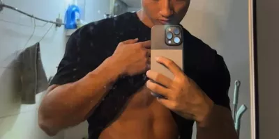 体院寸头肌肉体育生，宿舍荷尔蒙太炸裂了！