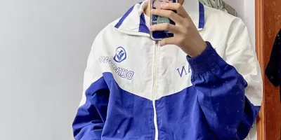 白嫩嫩的校服小奶狗弟弟，年下真香！