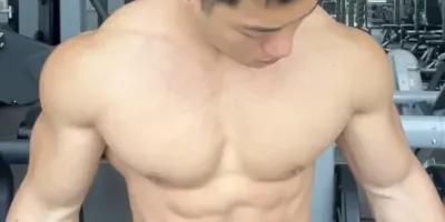 直男教练洗澡小视频已疯传 直男教练洗澡小视频已疯传