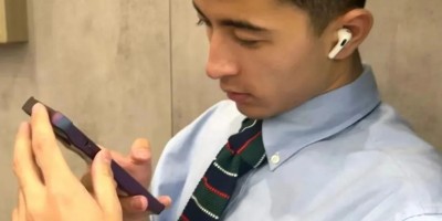 21岁大一运动男高大视频火到推...不让人失望！