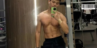 肌肉天菜男高体育生，黑皮大包超持久，理想的肌肉男友......