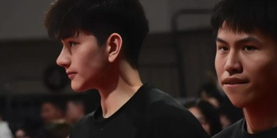 一双大脚被骂上热搜，正主竟然是195cm体育生帅哥！