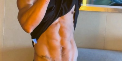 精品海归薄肌体育生，让外国人疯狂迷恋！