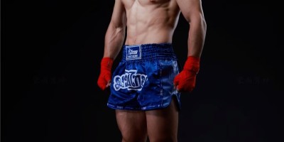 肌肉教练篮球体育生，少年感性感爆棚