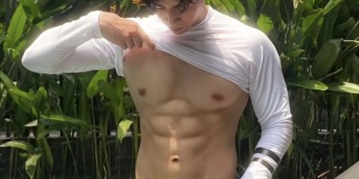 相爱7年的体育生爱上40岁大叔……