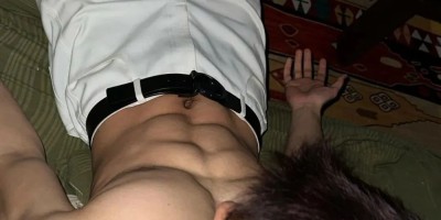 云南肌肉男神刷屏,城市野性写真让网友集体缺氧! 云南肌肉男神刷屏,城市野性写真让网友集体缺氧!