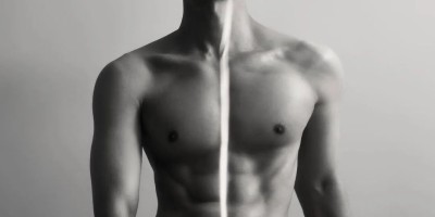 年近四十身材不输健身教练，韩国老牌爱豆泳裤贴身照好吸睛！