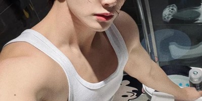 185CM奶狗脸薄肌小帅哥，奶fufu的太可了吧！