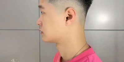 男生“不烫不染”的发型！这3款造型潮流、简约、清爽又帅气！