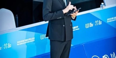 火爆全网！“法拉利”老了依旧是“法拉利”，这位“九头身”裁判意外爆红，本人回应了…