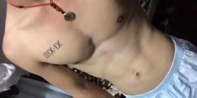 曾经的blued当红主播「式部」,奔四的他,如今却被20岁小狼狗给甩了? 曾经的blued当红主播「式部」,奔四的他,如今却被20岁小狼狗给甩了?