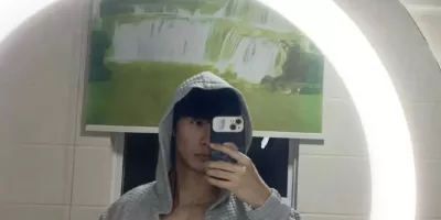 185腹肌白皮体育生，神仙颜值，小说男主照进现实......