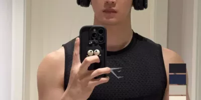 纹身、健身、造型多变，西北小哥的多样魅力