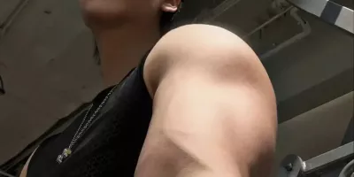 辽宁鲨鱼腹肌奶凶奶凶阳光健身大男孩！