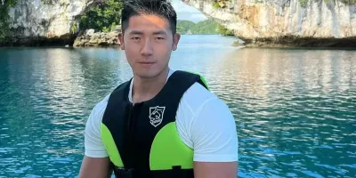 推特爆红的黑皮肌肉体育生，到底是谁在享用？