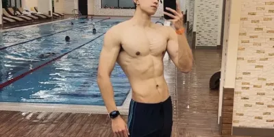 时隔两年，这个188cm体育生男大回来了……