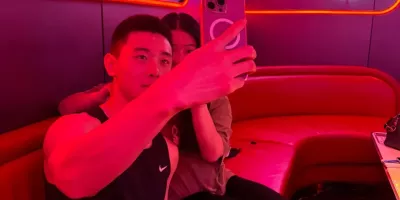 有片又有料！棒球服紧身胶衣，上海22岁薄肌男神来袭!